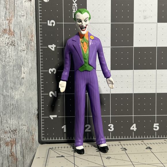 The Joker 5.5” Bendable Posable Figure DC Comics - Picture 1 of 9